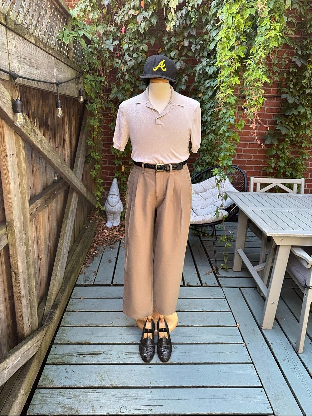 Lululemon Relaxed Pleated Chino Pants